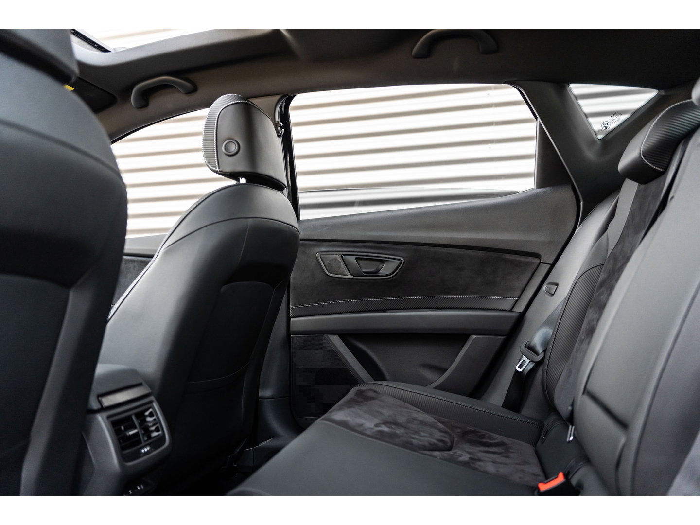 SEAT Leon 2.0 TSI CUPRA PANO BEATS KEYLESS CAMERA TREKHAAK