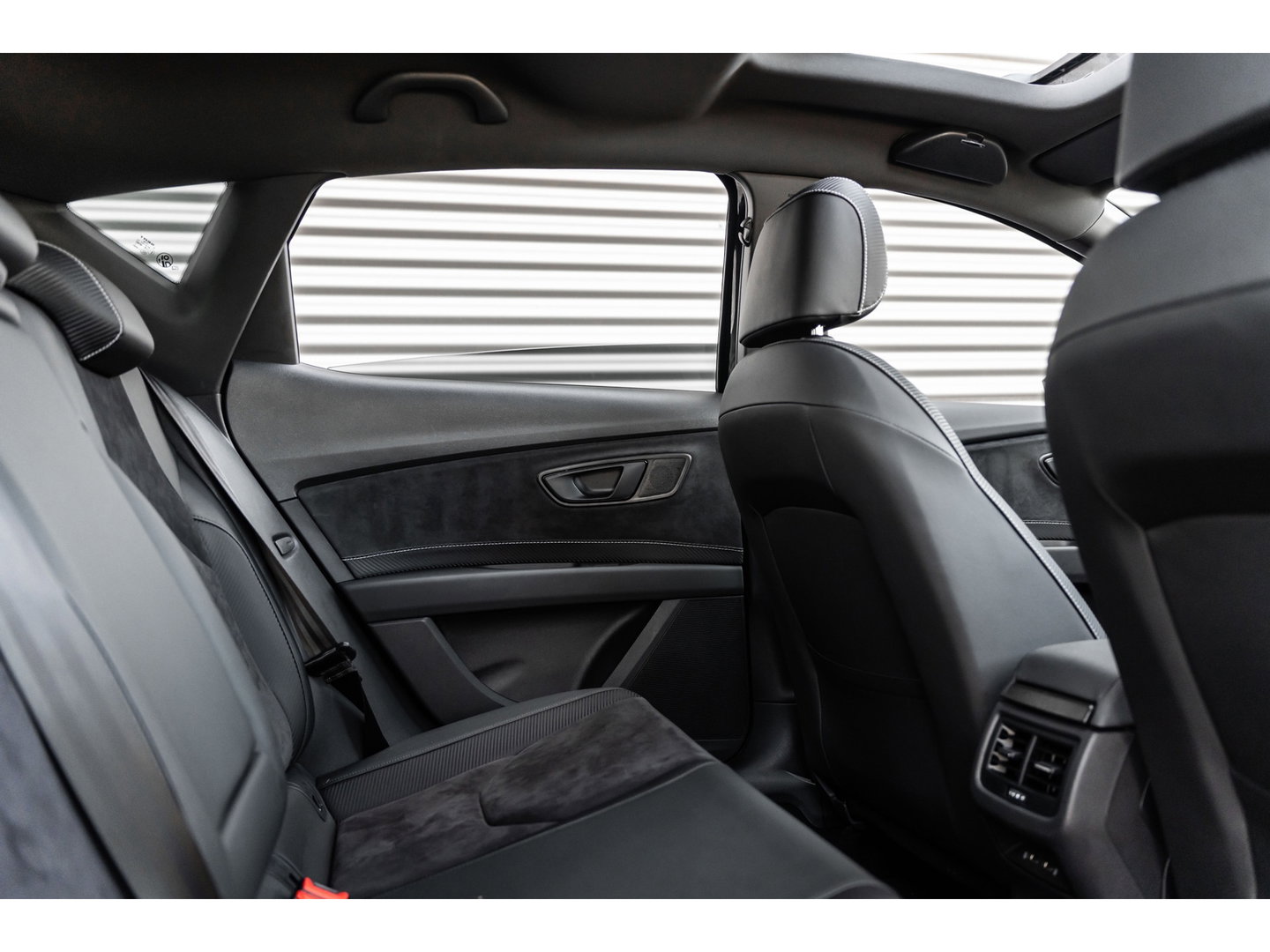 SEAT Leon 2.0 TSI CUPRA PANO BEATS KEYLESS CAMERA TREKHAAK