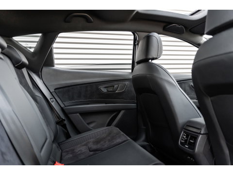 SEAT Leon 2.0 TSI CUPRA PANO BEATS KEYLESS CAMERA TREKHAAK