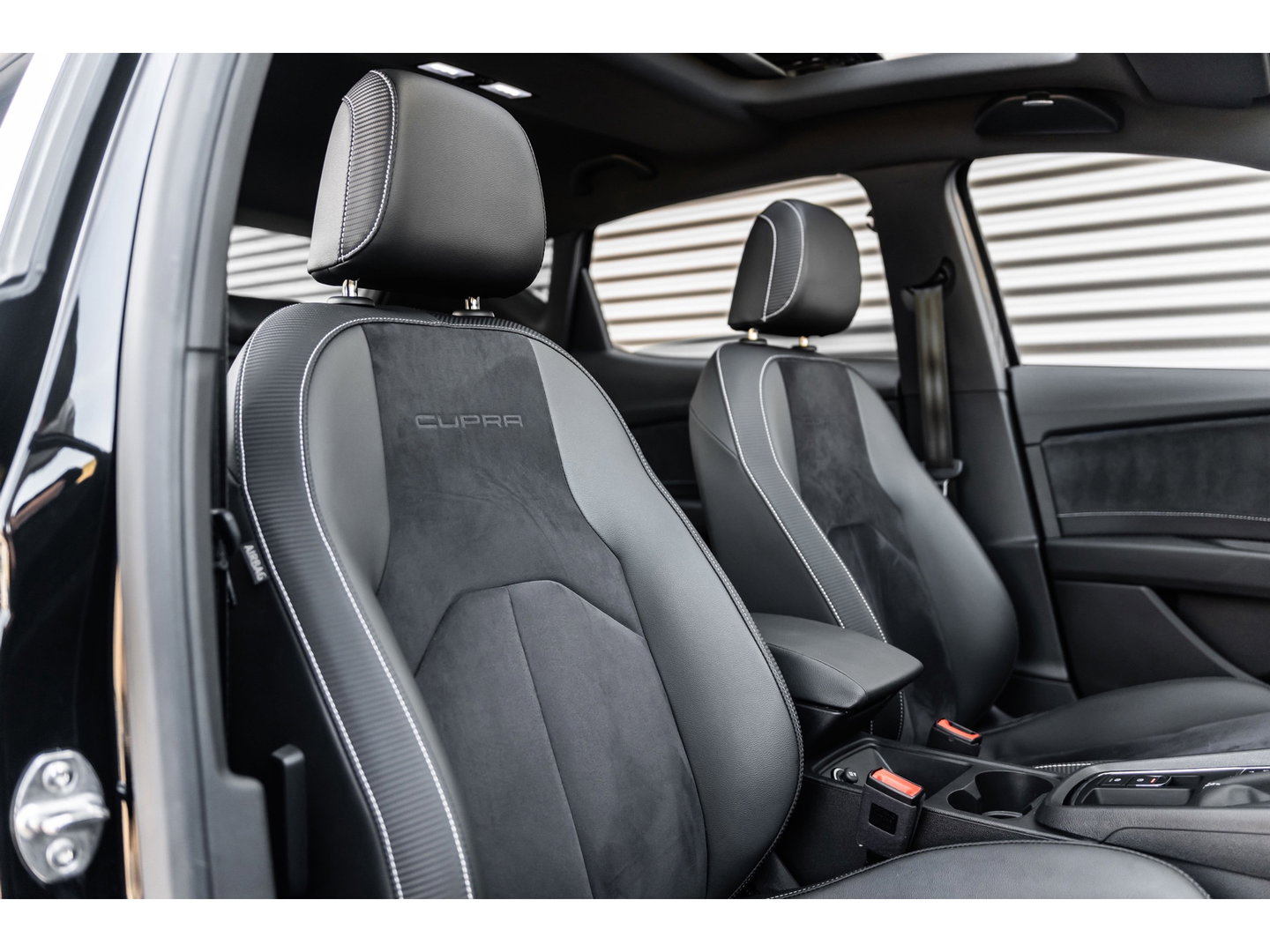 SEAT Leon 2.0 TSI CUPRA PANO BEATS KEYLESS CAMERA TREKHAAK