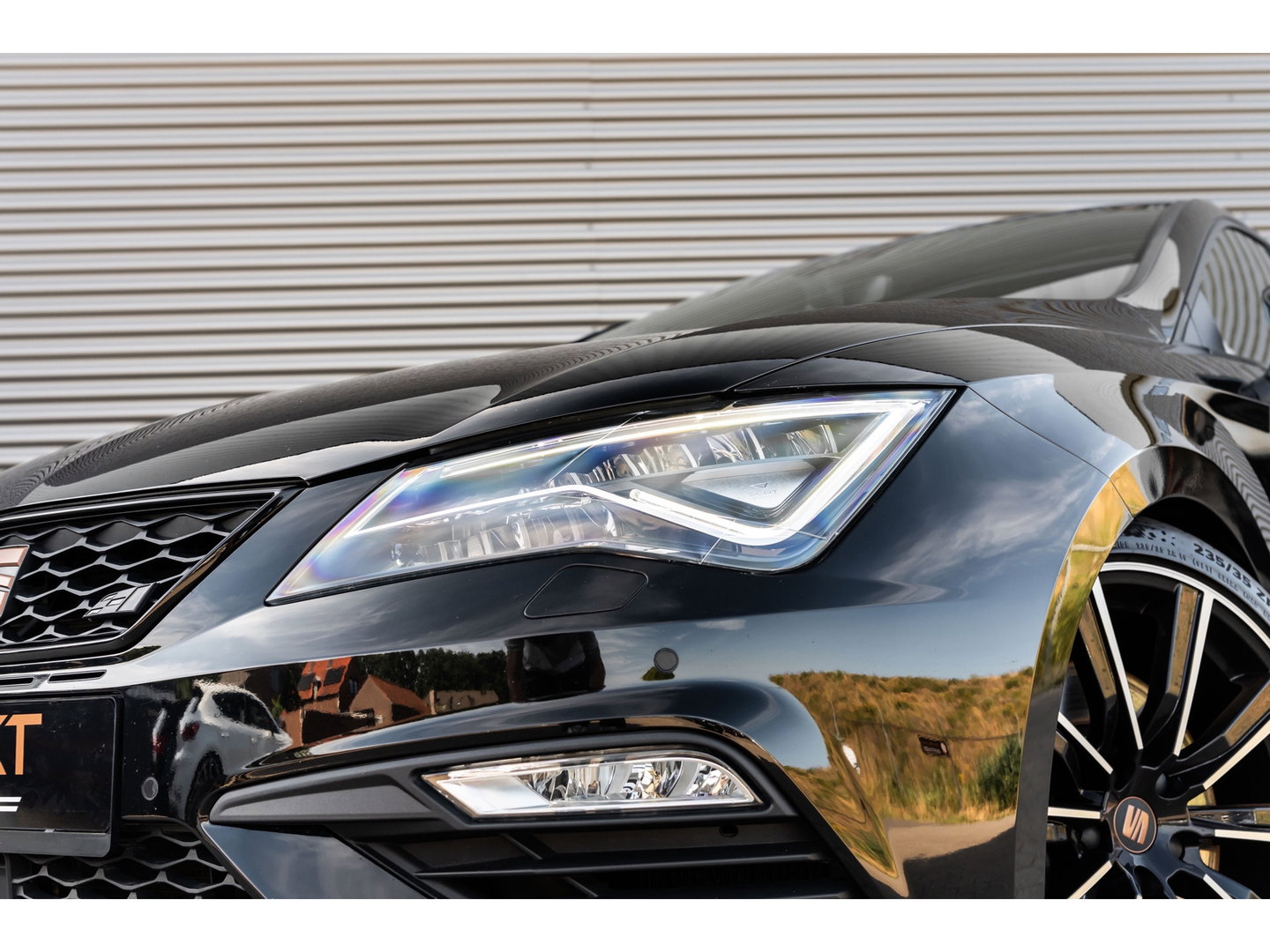 SEAT Leon 2.0 TSI CUPRA PANO BEATS KEYLESS CAMERA TREKHAAK