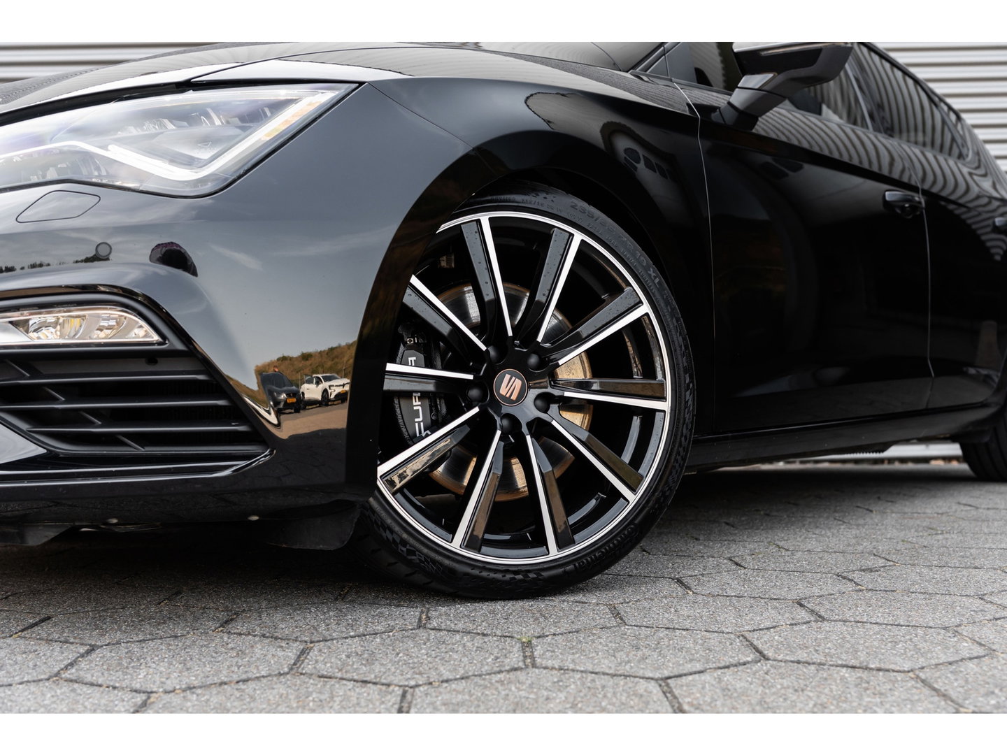 SEAT Leon 2.0 TSI CUPRA PANO BEATS KEYLESS CAMERA TREKHAAK