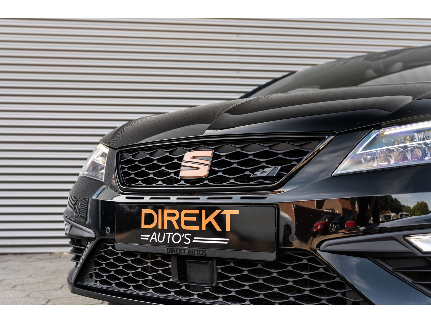 SEAT Leon 2.0 TSI CUPRA PANO BEATS KEYLESS CAMERA TREKHAAK
