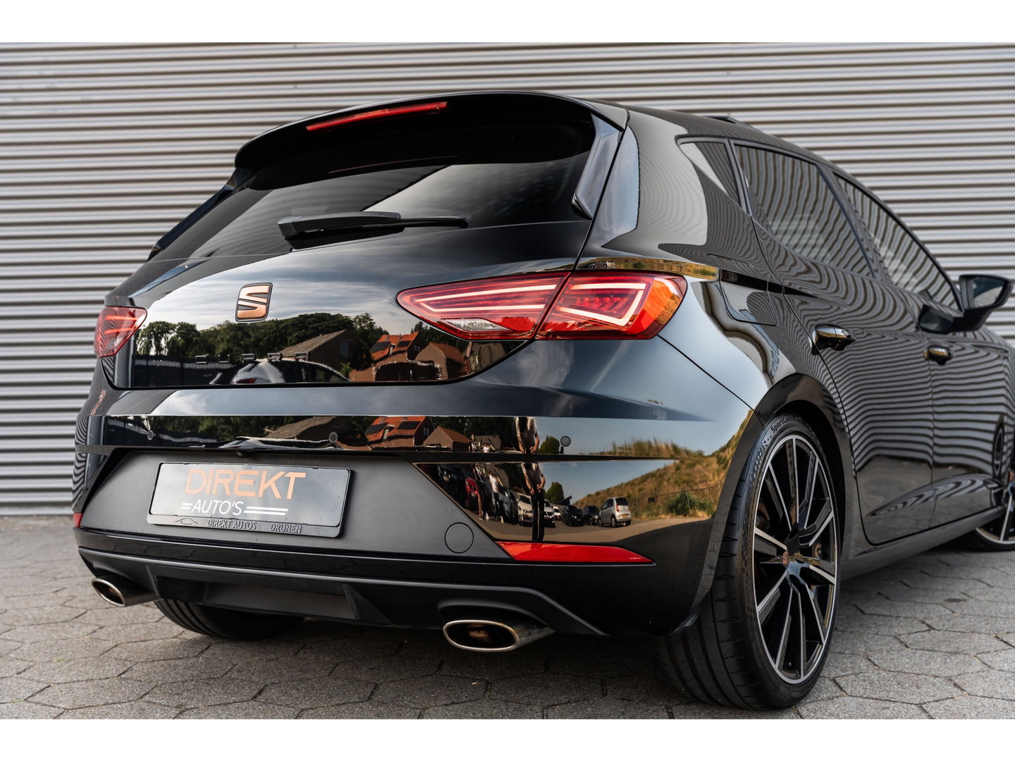 SEAT Leon 2.0 TSI CUPRA PANO BEATS KEYLESS CAMERA TREKHAAK