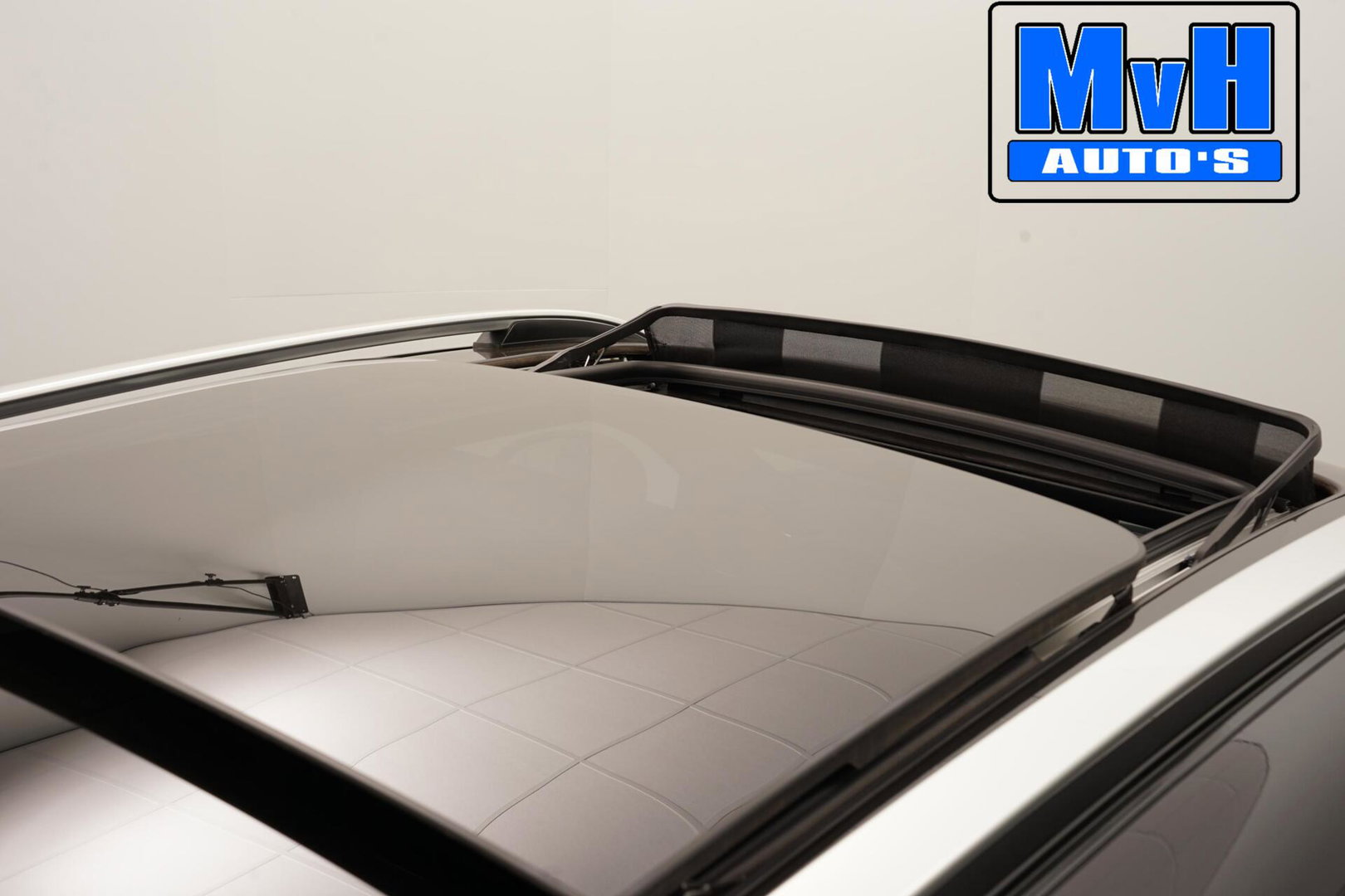 Lynk & Co 01 1.5 PHEV|FULL BL XL|LEER/ALCANT|ZW.HEMEL|SOH96%