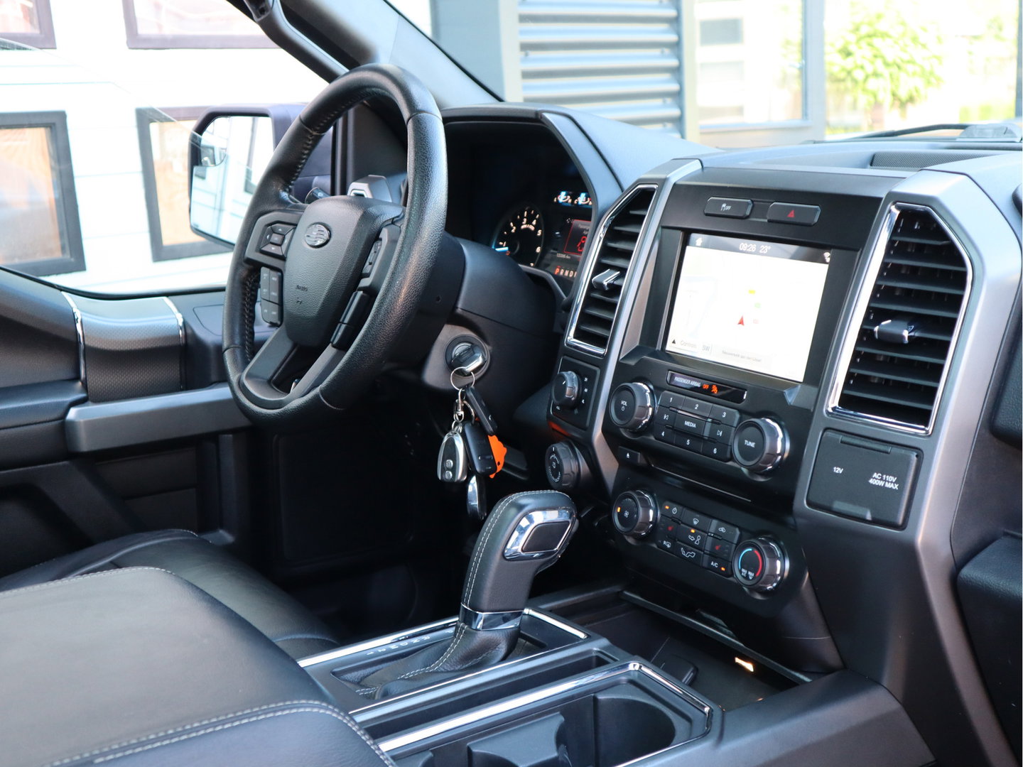 Ford USA F-150 3.5 V6 370pk 4X4 LPG Prins - OUTLAW - Pano - NL Auto