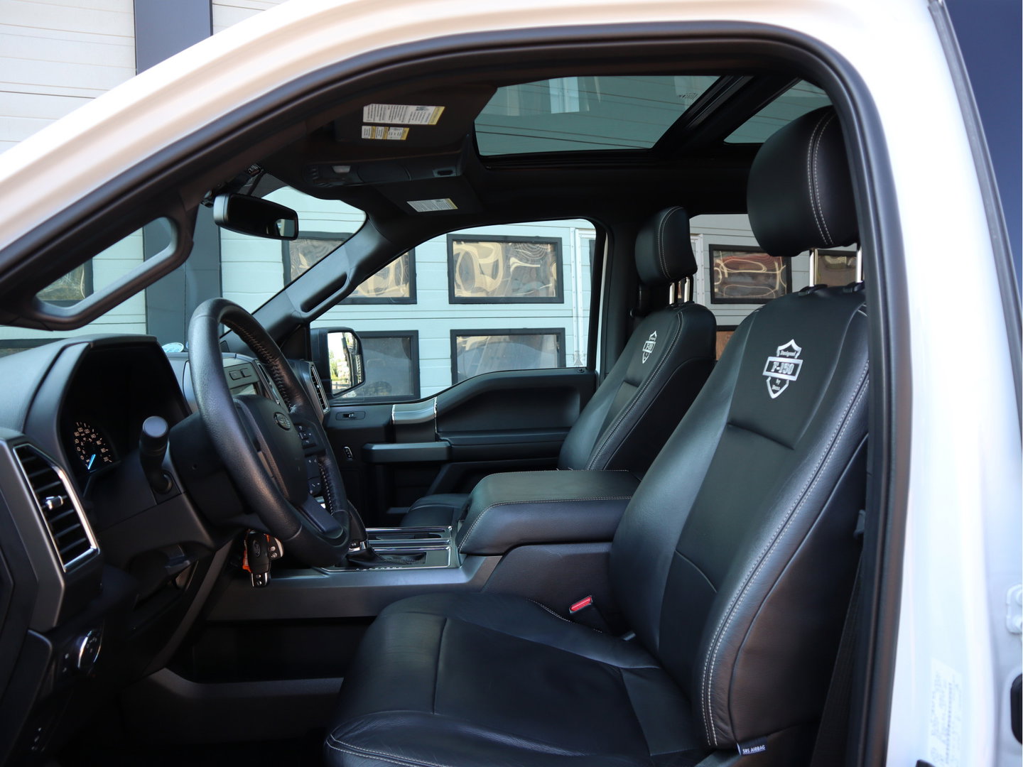 Ford USA F-150 3.5 V6 370pk 4X4 LPG Prins - OUTLAW - Pano - NL Auto