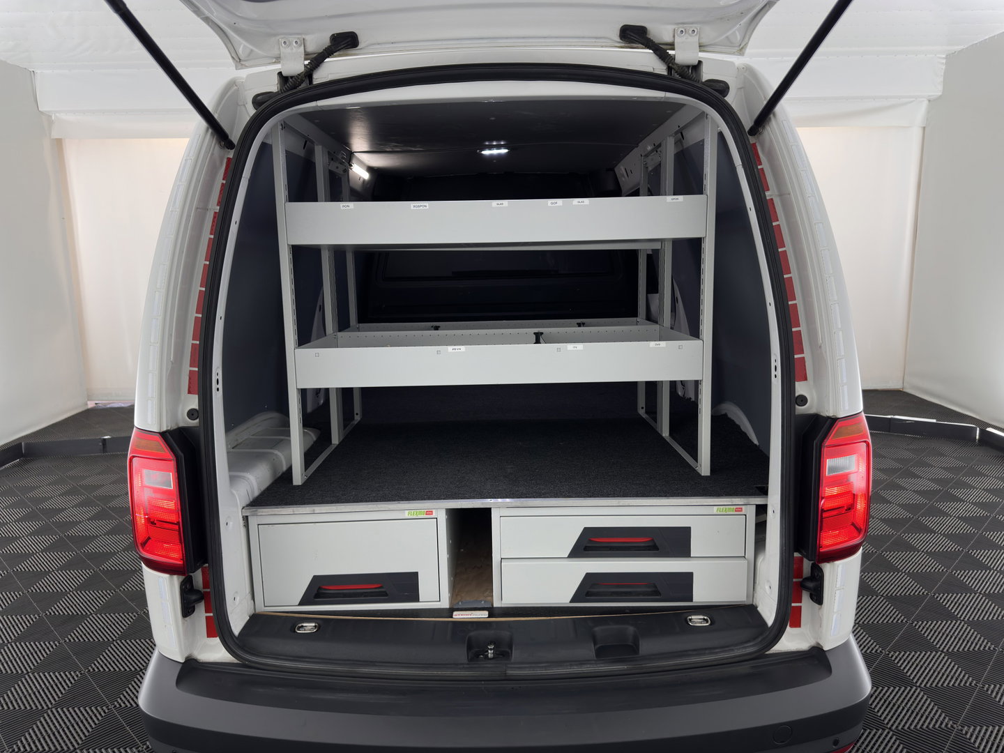 Volkswagen Caddy 1.4 TGI L2H1 EcoFuel Maxi ( CNG ) *AIRCO | CRUISE | PDC | COMFORT-SEATS | RADIO-CD/MP3*