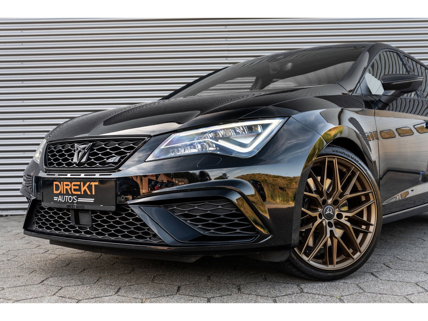 SEAT Leon 2.0 TSI CUPRA PANO BEATS VIRTUAL CAMERA BullX