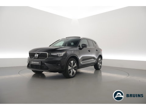 Volvo XC40 1.5 T4 Plug-in hybrid Ultimate Bright | Pano-dak | Adap. cruise | sportstoelen | camera | Dodehoek (Blis) | H&K Audio |