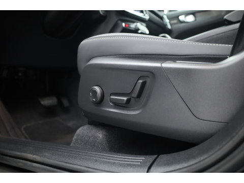 Volvo XC40 1.5 T4 Plug-in hybrid Ultimate Bright | Pano-dak | Adap. cruise | sportstoelen | camera | Dodehoek (Blis) | H&K Audio |