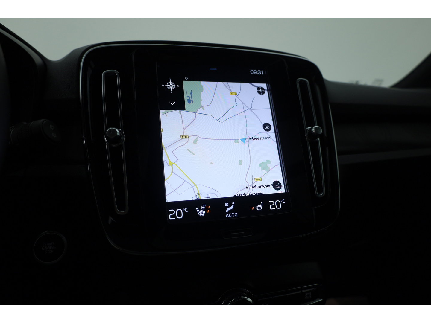Volvo XC40 1.5 T4 Plug-in hybrid Ultimate Bright | Pano-dak | Adap. cruise | sportstoelen | camera | Dodehoek (Blis) | H&K Audio |