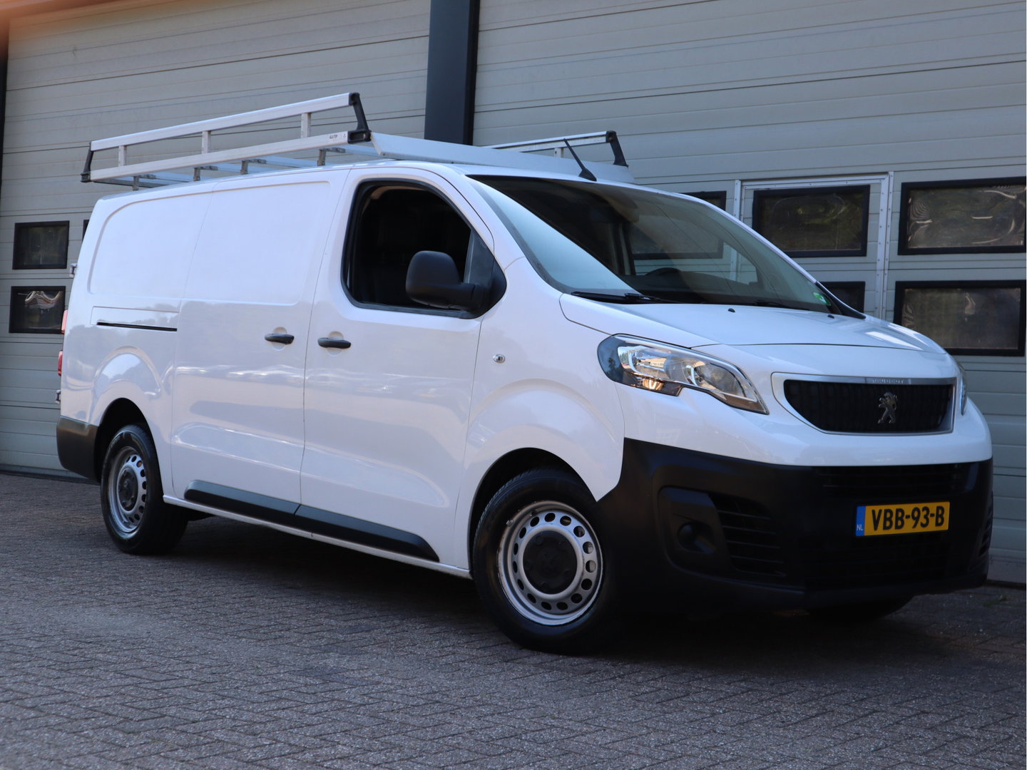 Peugeot Expert 2.0 BlueHDI 123pk Euro 6 - Extra Lang L3 - Trekhaak - Imperiaal - Navi