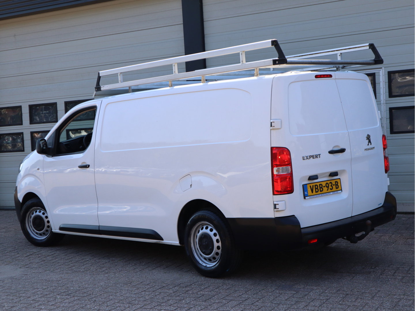 Peugeot Expert 2.0 BlueHDI 123pk Euro 6 - Extra Lang L3 - Trekhaak - Imperiaal - Navi