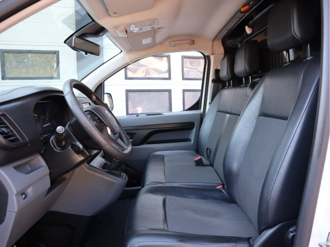Peugeot Expert 2.0 BlueHDI 123pk Euro 6 - Extra Lang L3 - Trekhaak - Imperiaal - Navi