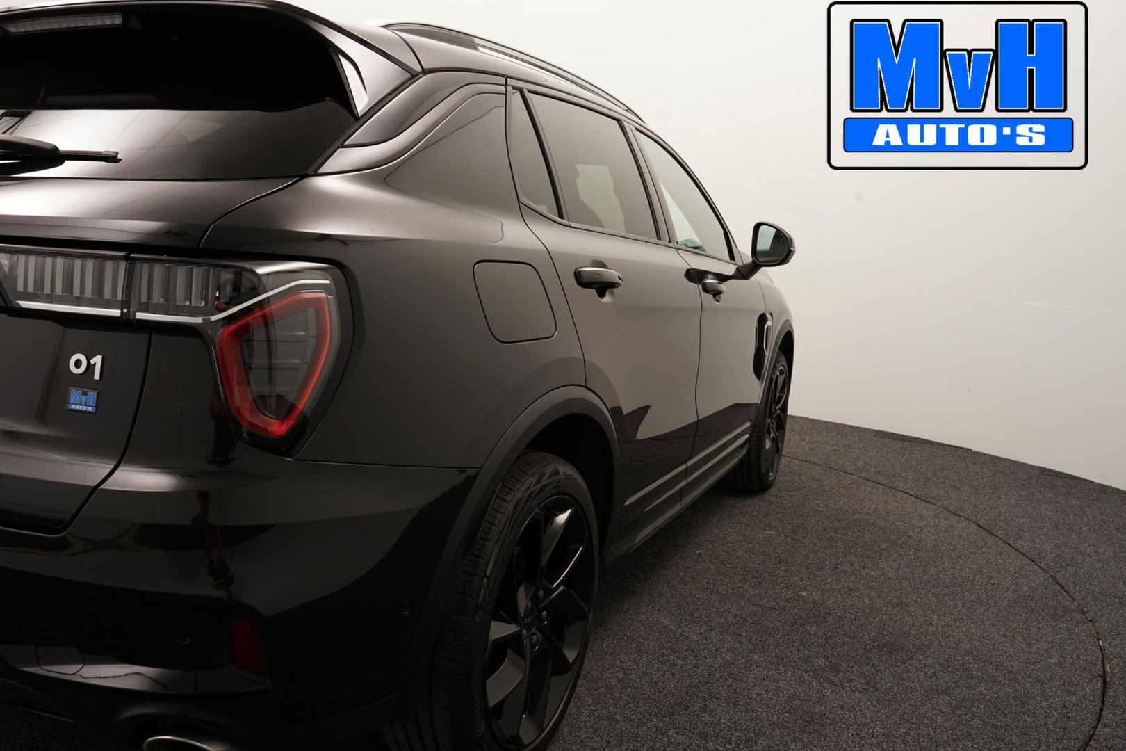 Lynk & Co 01 1.5 PHEV|FULL BL XL|LEER/ALCANT|ZW.HEMEL|SOH96%