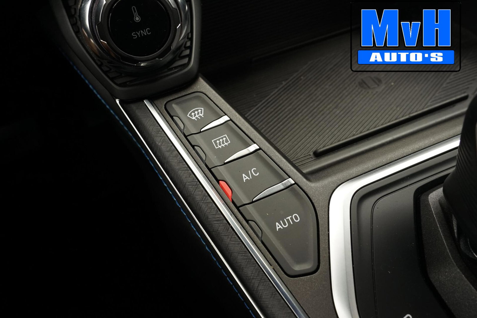 Lynk & Co 01 1.5 PHEV|FULL BL XL|LEER/ALCANT|ZW.HEMEL|SOH96%