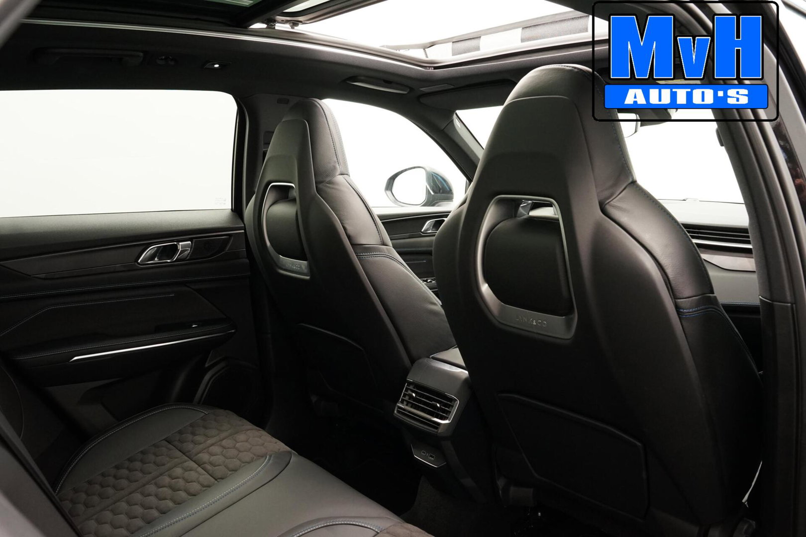 Lynk & Co 01 1.5 PHEV|FULL BL XL|LEER/ALCANT|ZW.HEMEL|SOH96%