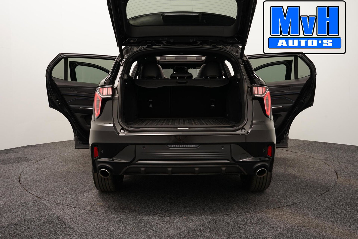 Lynk & Co 01 1.5 PHEV|FULL BL XL|LEER/ALCANT|ZW.HEMEL|SOH96%