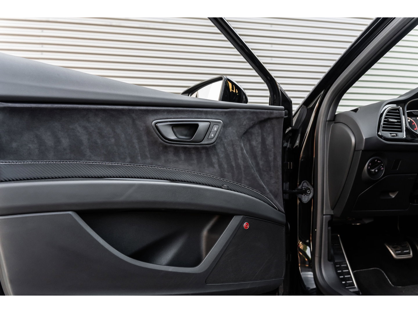 SEAT Leon 2.0 TSI ULTIMATE EDITION CUPRA PANO BEATS VIRTUAL