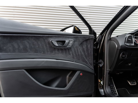 SEAT Leon 2.0 TSI ULTIMATE EDITION CUPRA PANO BEATS VIRTUAL
