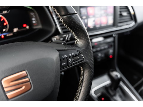 SEAT Leon 2.0 TSI ULTIMATE EDITION CUPRA PANO BEATS VIRTUAL