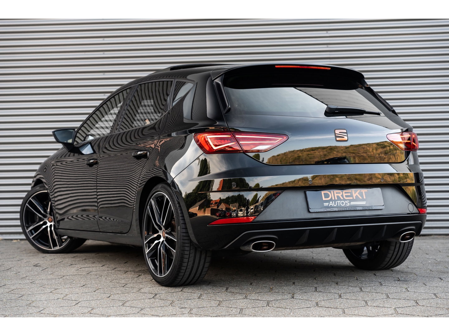 SEAT Leon 2.0 TSI ULTIMATE EDITION CUPRA PANO BEATS VIRTUAL