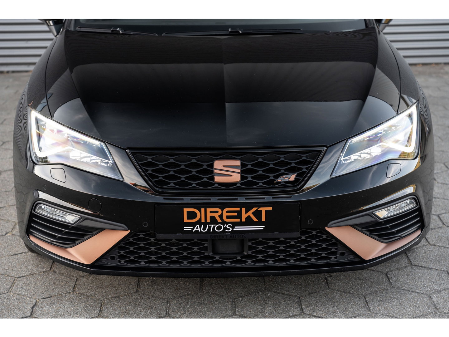 SEAT Leon 2.0 TSI ULTIMATE EDITION CUPRA PANO BEATS VIRTUAL