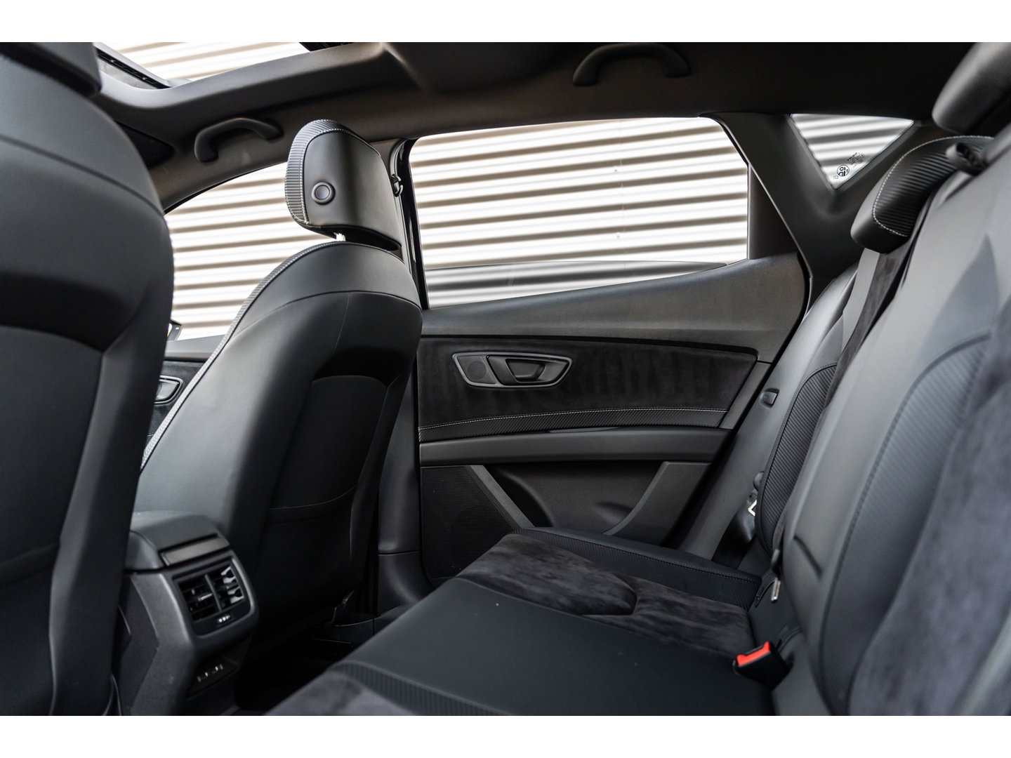 SEAT Leon 2.0 TSI CUPRA CARBON EDITION PANO BEATS BREMBO VOL