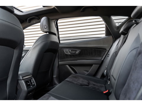 SEAT Leon 2.0 TSI CUPRA CARBON EDITION PANO BEATS BREMBO VOL