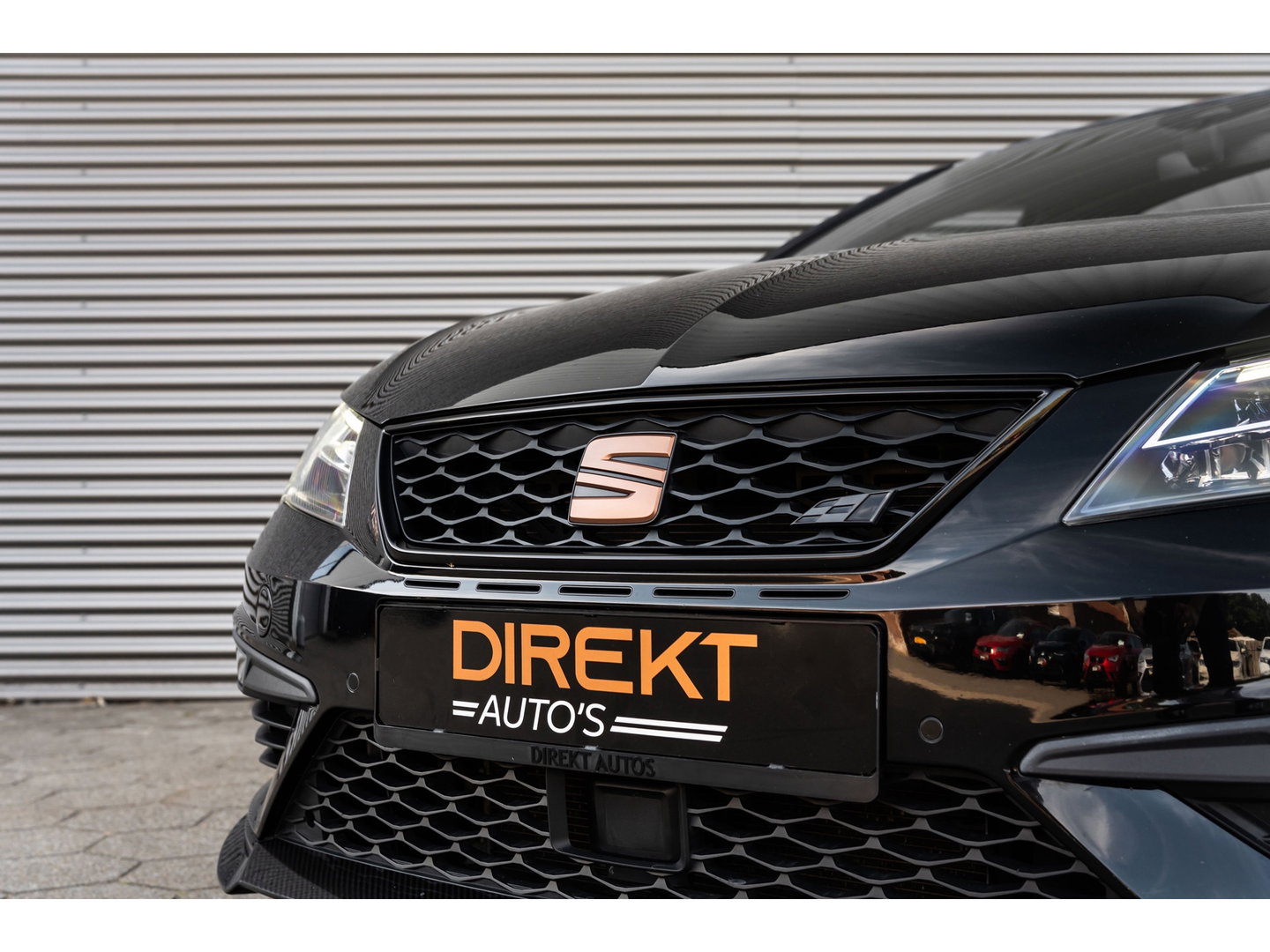 SEAT Leon 2.0 TSI CUPRA CARBON EDITION PANO BEATS BREMBO VOL