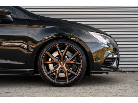 SEAT Leon 2.0 TSI CUPRA CARBON EDITION PANO BEATS BREMBO VOL