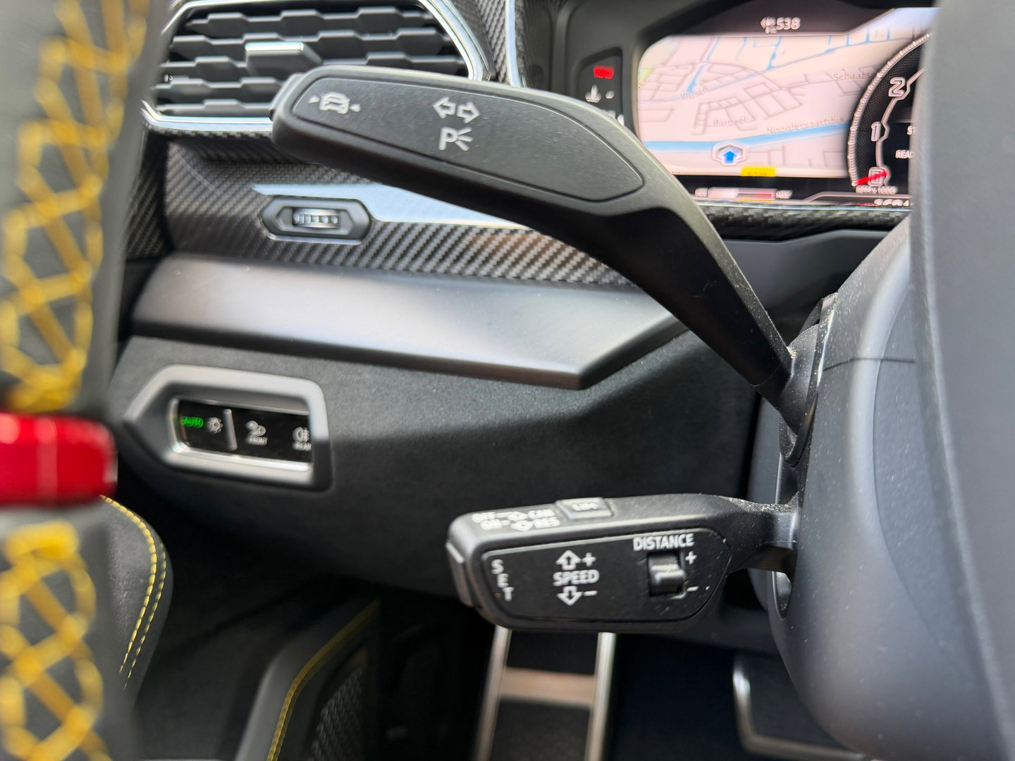 Lamborghini Urus 4.0 V8 Performante Pano|B&O-adv.|Akrapovic|Carbon|Rear-Entertainment