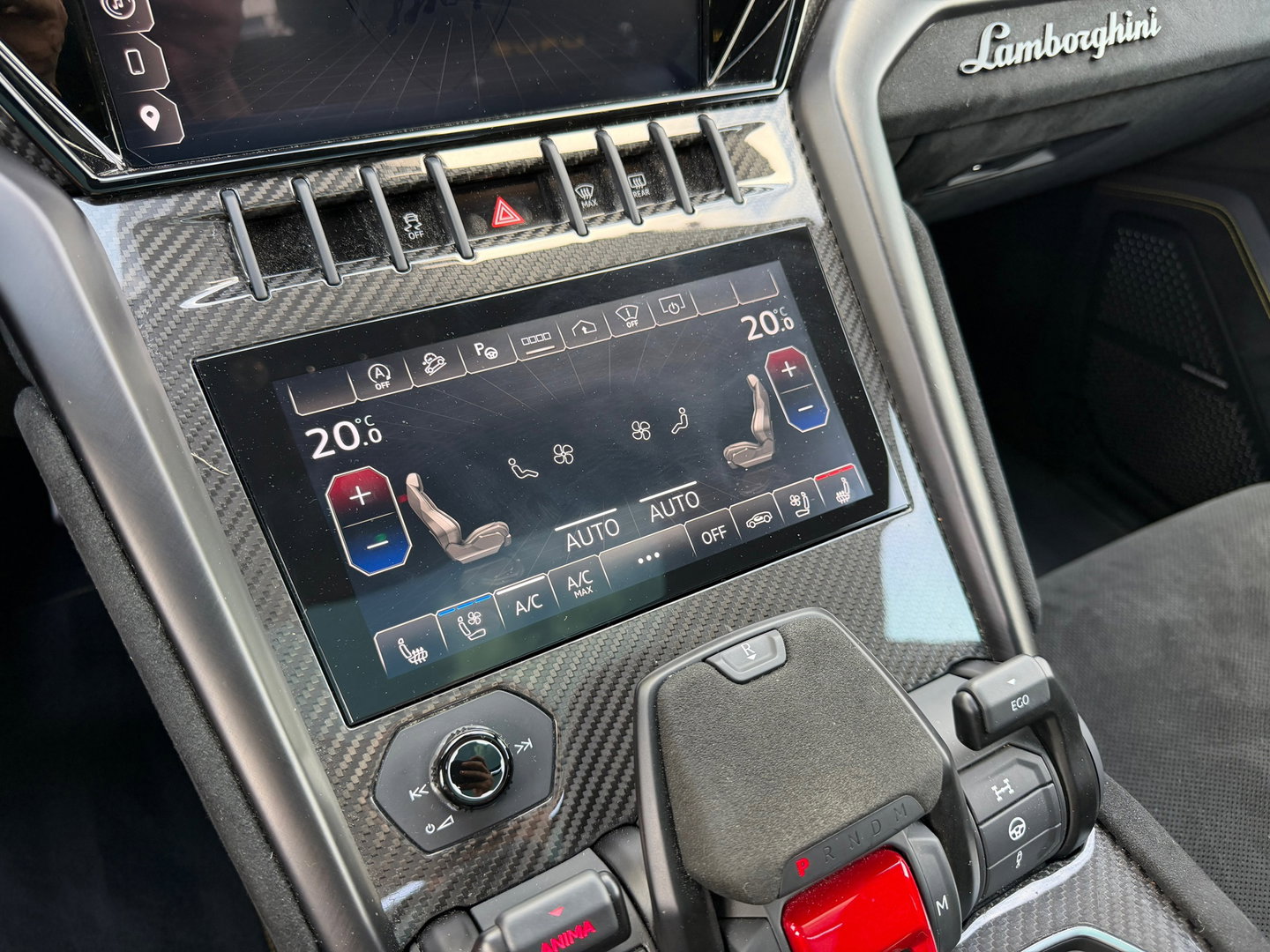 Lamborghini Urus 4.0 V8 Performante Pano|B&O-adv.|Akrapovic|Carbon|Rear-Entertainment