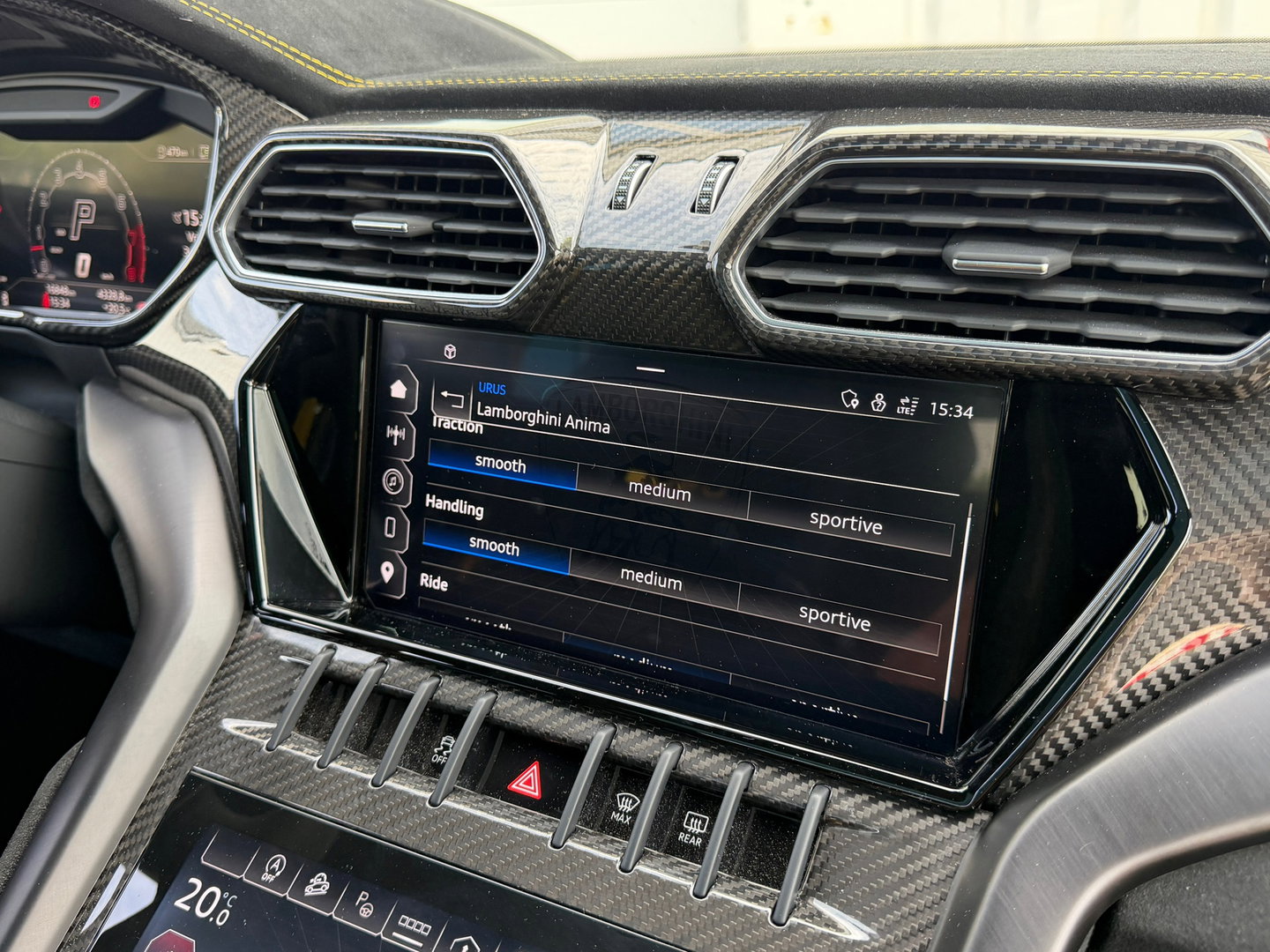 Lamborghini Urus 4.0 V8 Performante Pano|B&O-adv.|Akrapovic|Carbon|Rear-Entertainment