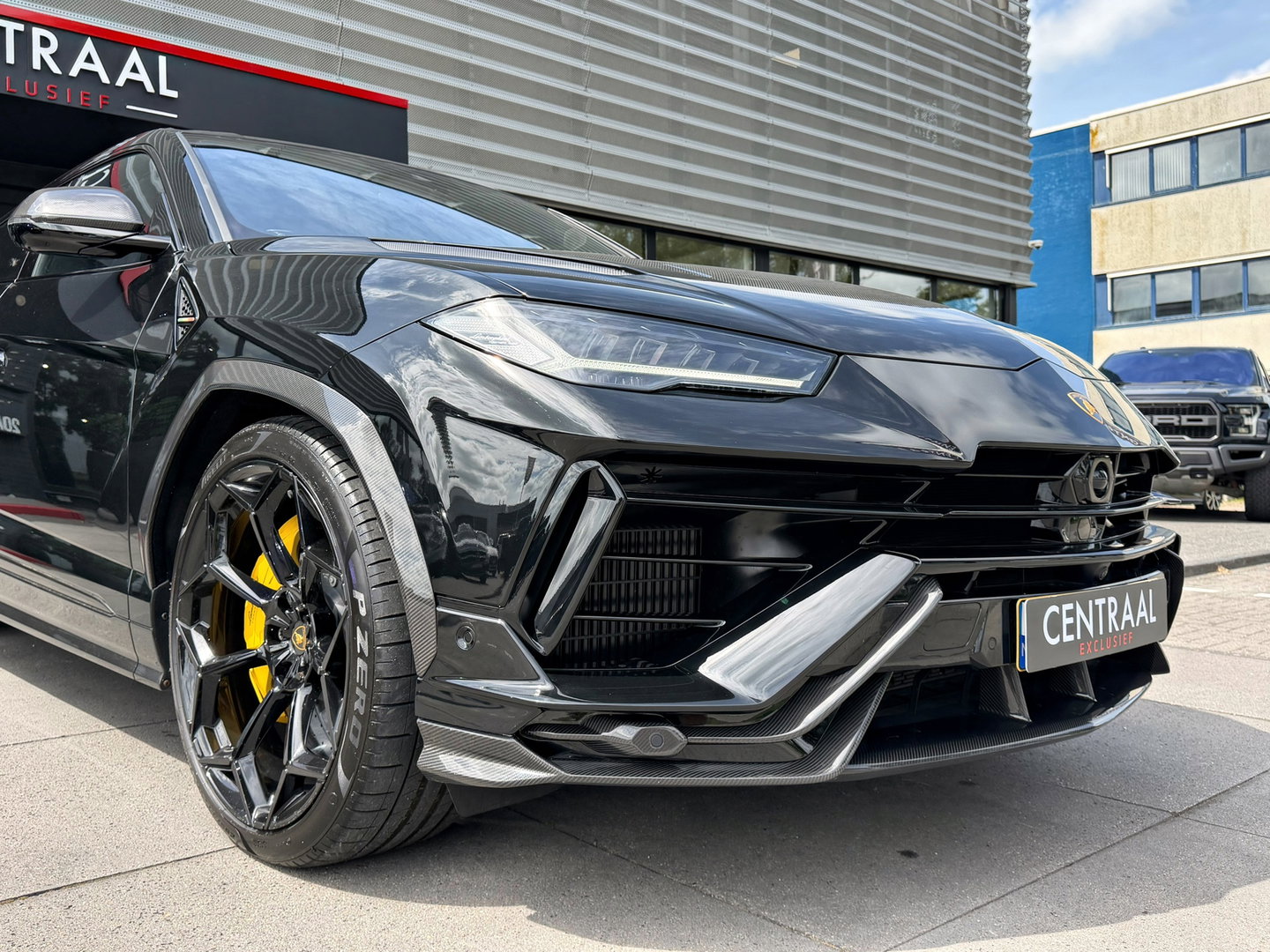 Lamborghini Urus 4.0 V8 Performante Pano|B&O-adv.|Akrapovic|Carbon|Rear-Entertainment