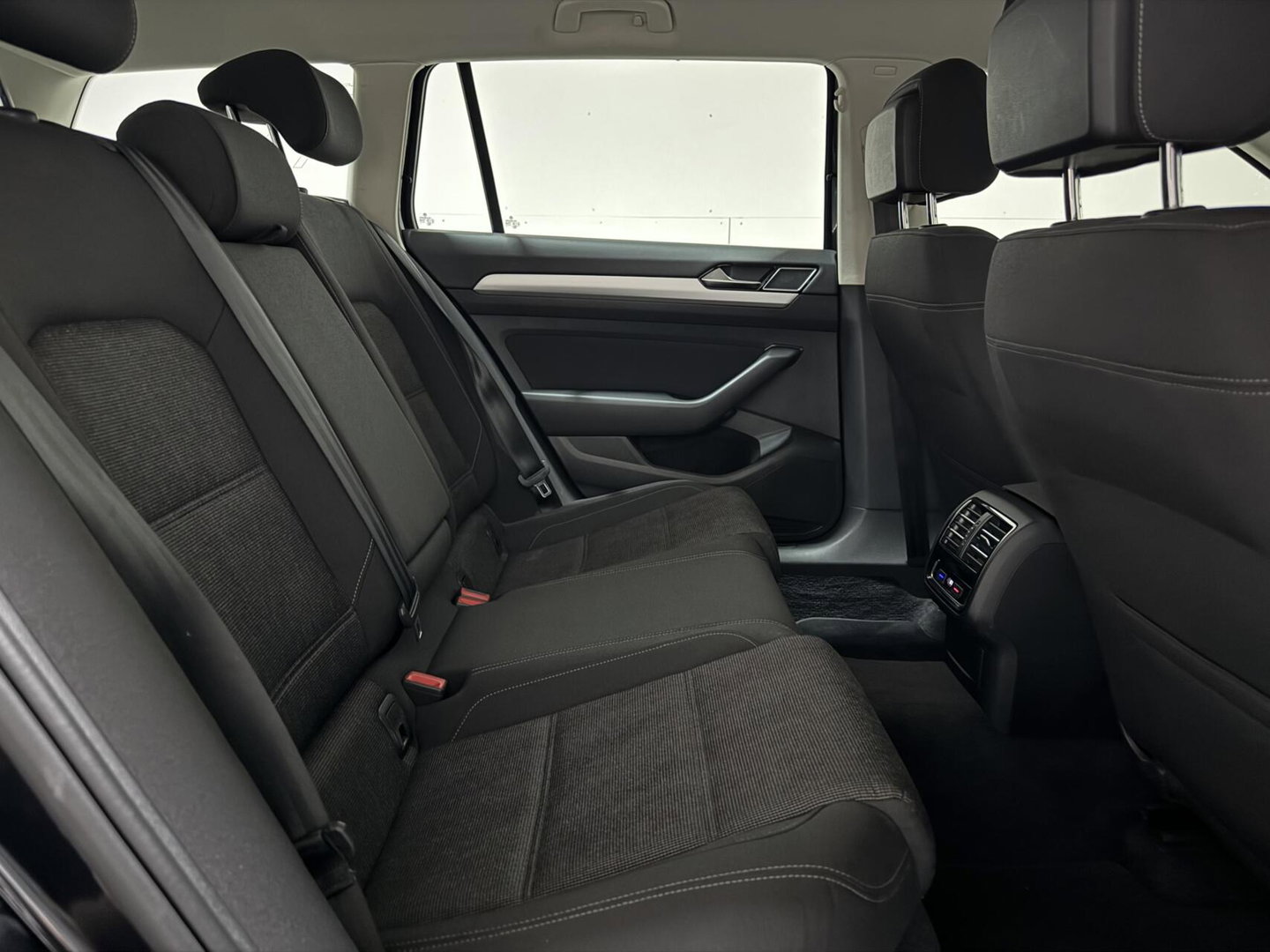 Volkswagen Passat Variant 1.4 TSI Highline CarPlay Camera Navi Cruise