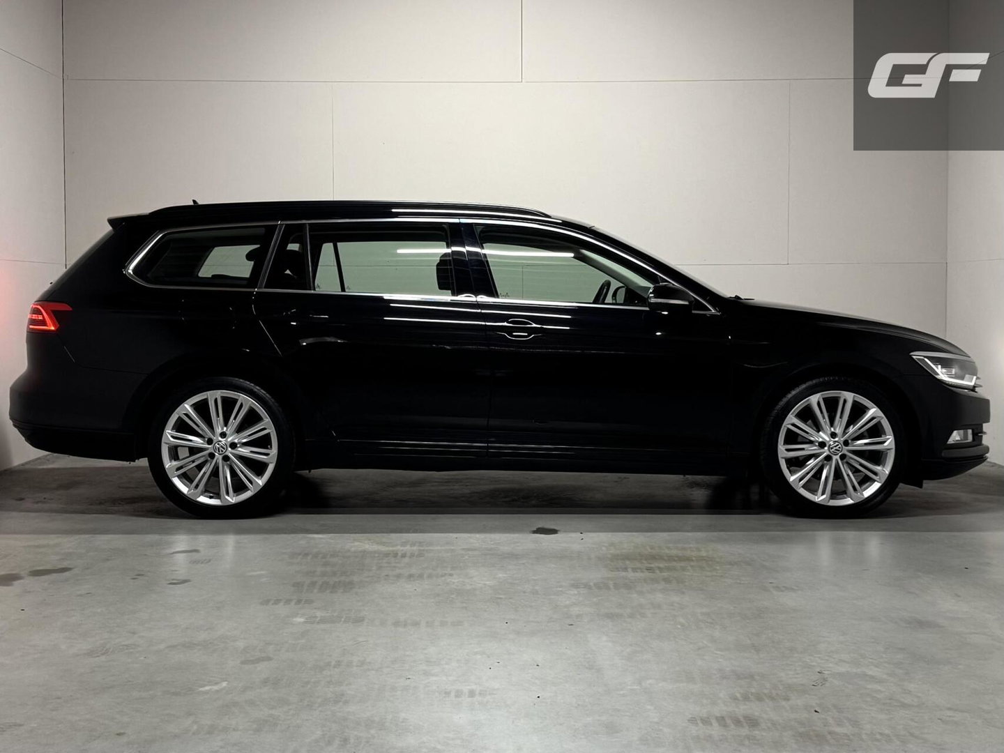 Volkswagen Passat Variant 1.4 TSI Highline CarPlay Camera Navi Cruise