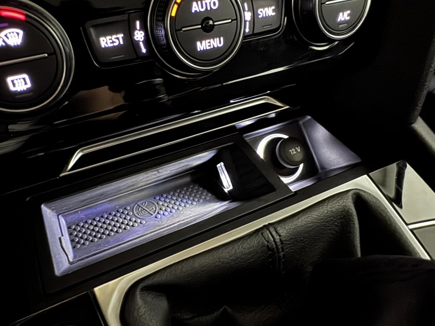 Volkswagen Passat Variant 1.4 TSI Highline CarPlay Camera Navi Cruise