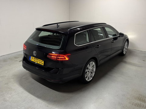 Volkswagen Passat Variant 1.4 TSI Highline CarPlay Camera Navi Cruise
