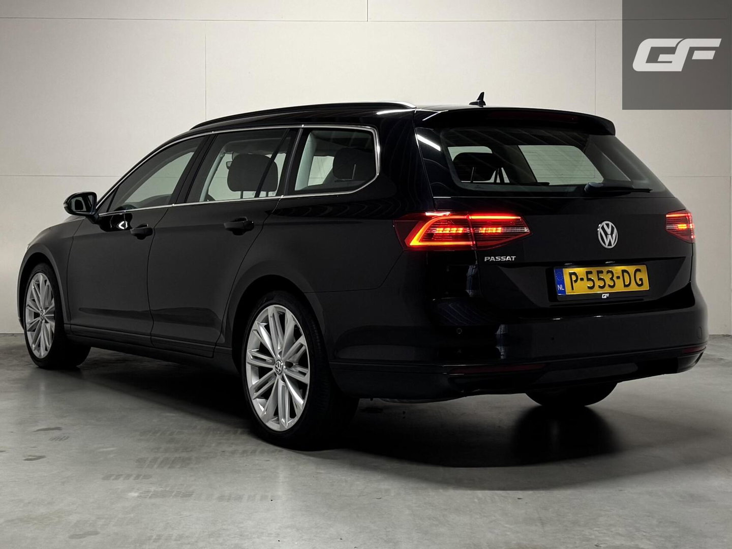 Volkswagen Passat Variant 1.4 TSI Highline CarPlay Camera Navi Cruise