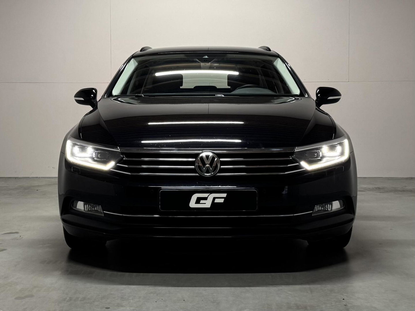Volkswagen Passat Variant 1.4 TSI Highline CarPlay Camera Navi Cruise