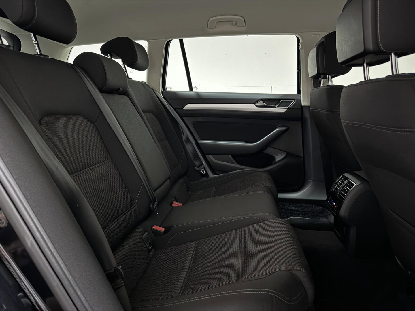 Volkswagen Passat Variant 1.4 TSI Highline CarPlay Camera Navi Cruise