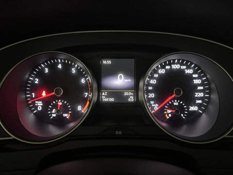 Volkswagen Passat Variant 1.4 TSI Highline CarPlay Camera Navi Cruise