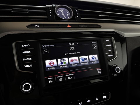 Volkswagen Passat Variant 1.4 TSI Highline CarPlay Camera Navi Cruise