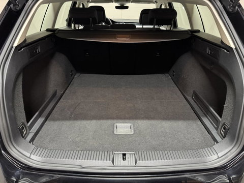 Volkswagen Passat Variant 1.4 TSI Highline CarPlay Camera Navi Cruise