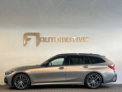 BMW 3 Serie Touring 330e xDrive High Ex M Sport Laser|Trekhaak