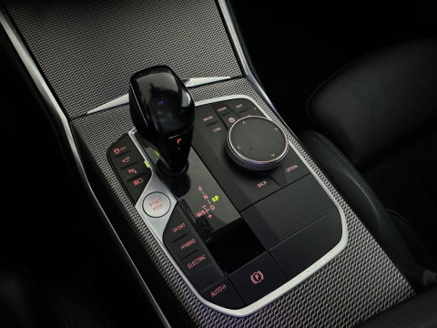 BMW 3 Serie Touring 330e xDrive High Ex M Sport Laser|Trekhaak