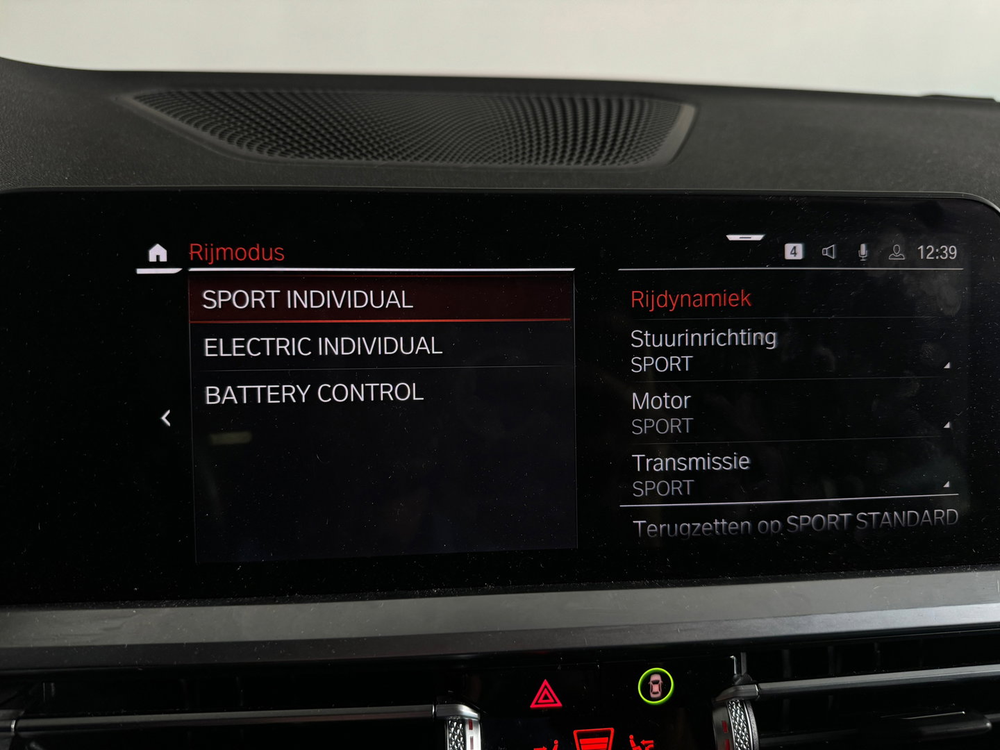 BMW 3 Serie Touring 330e xDrive High Ex M Sport Laser|Trekhaak