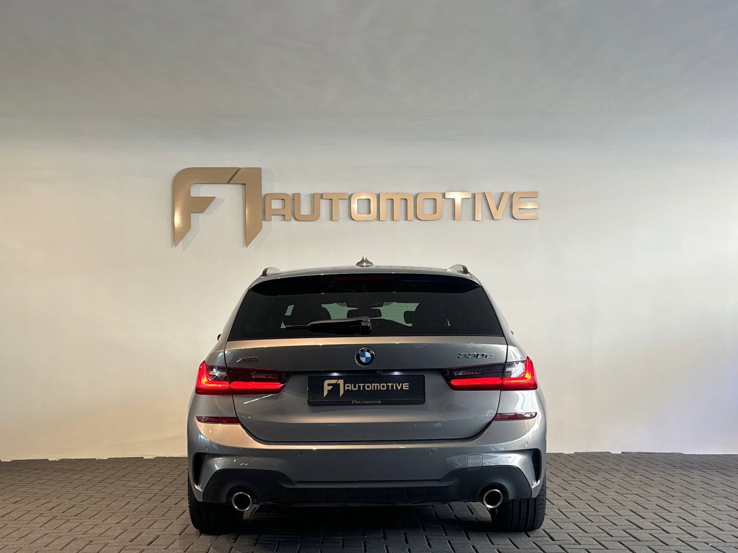 BMW 3 Serie Touring 330e xDrive High Ex M Sport Laser|Trekhaak